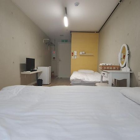 Atelier Hostel Сунчхон Экстерьер фото